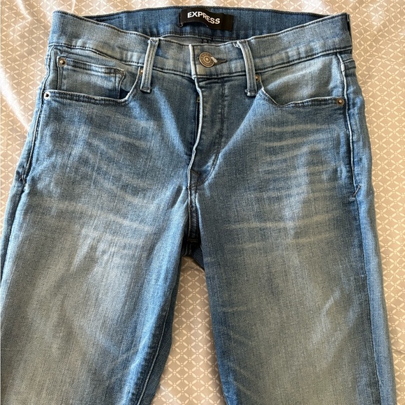 Express Stretch + Denim Perfect Cropped Mid Rise Legging Jeans Size 4 - Picture 3 of 7